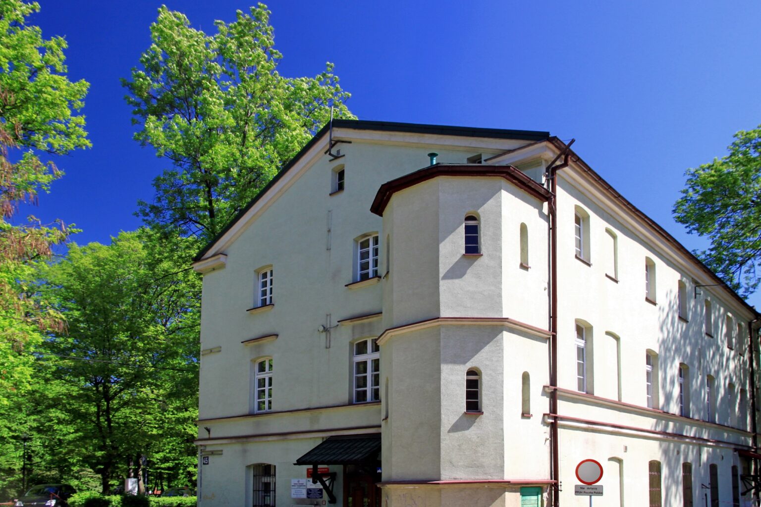 Dawny hotel uzdrowiskowy w Jastrzębiu-Zdroju