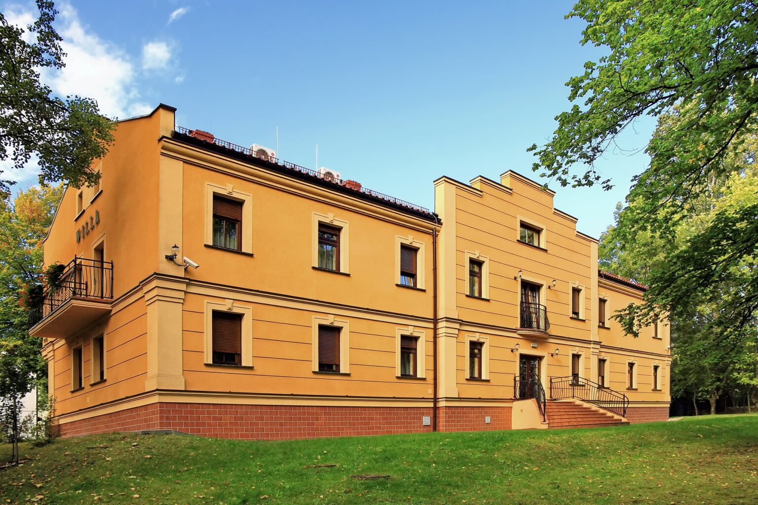 Willa Dąbrówka w Jastrzębiu-Zdroju po renowacji