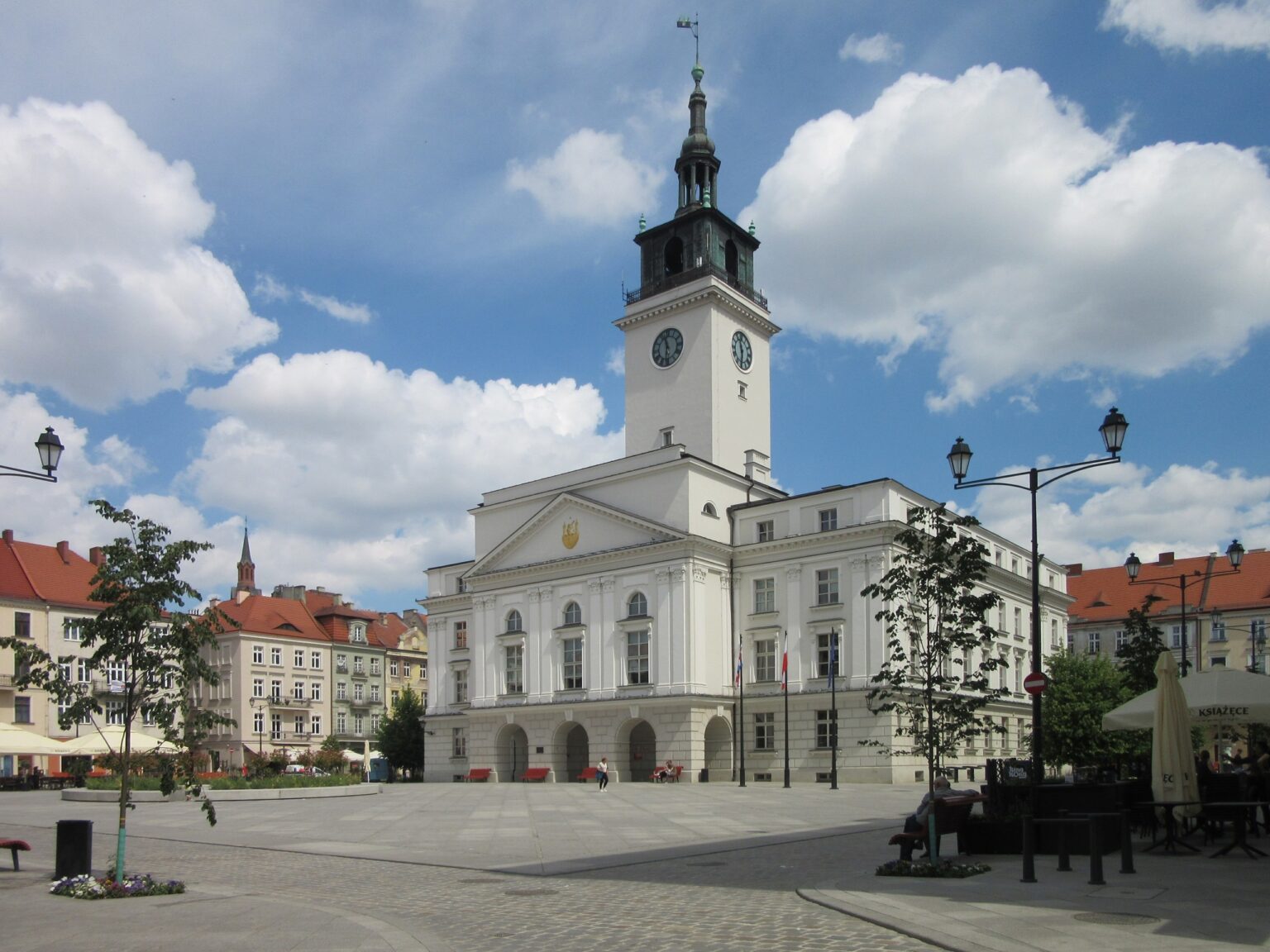 Główny Rynek w Kaliszu z ratuszem