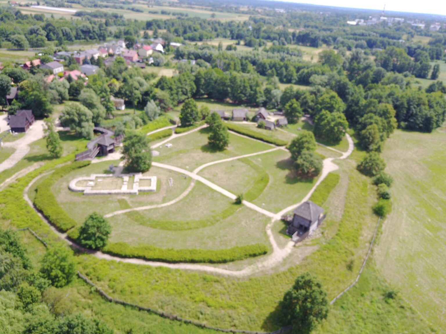 Rezerwat archeologiczny Zawodzie w Kaliszu z lotu ptaka