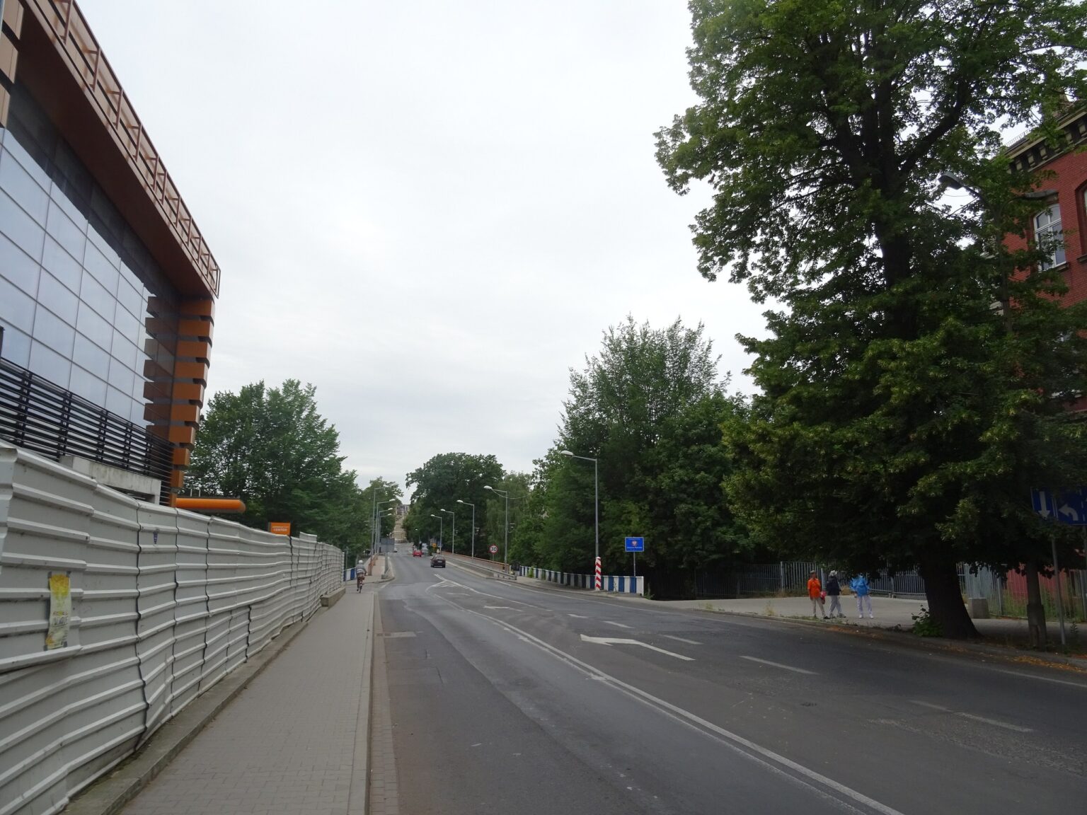 Widok Zgorzelca od strony mostu granicznego; wizytówka Google dla firm ze Zgorzelca